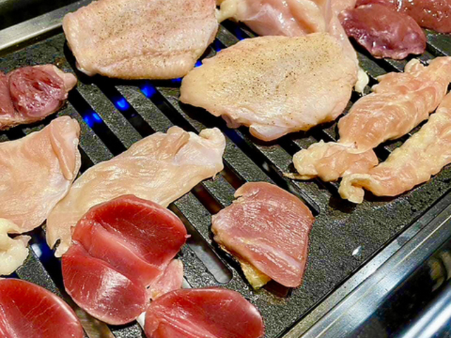 とり焼きダイニングとりとんの写真1