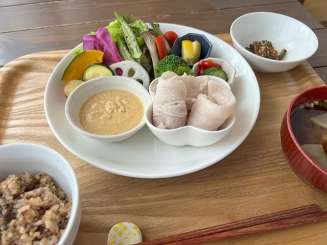 繭久里カフェの写真1