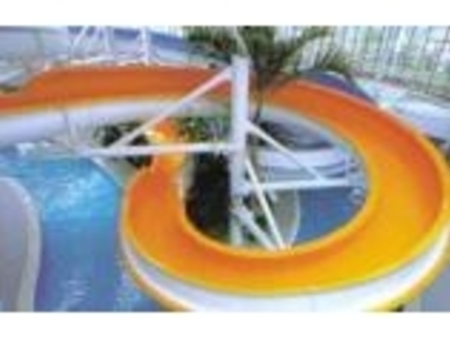 みずとぴあ藤岡(藤岡市民プール)の写真1