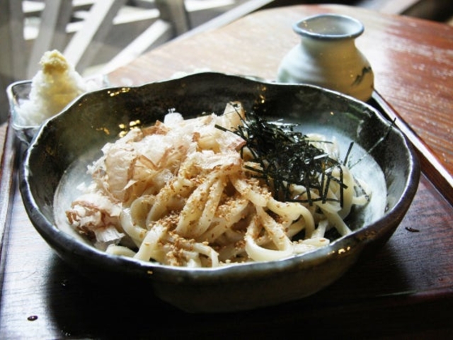 浅見茶屋