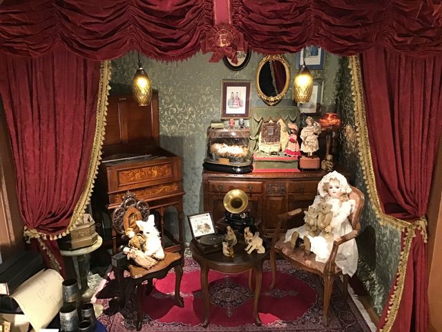 ミニ展示室“エドワーディアンルーム”_萌木の村オルゴール博物館ホール・オブ・ホールズ