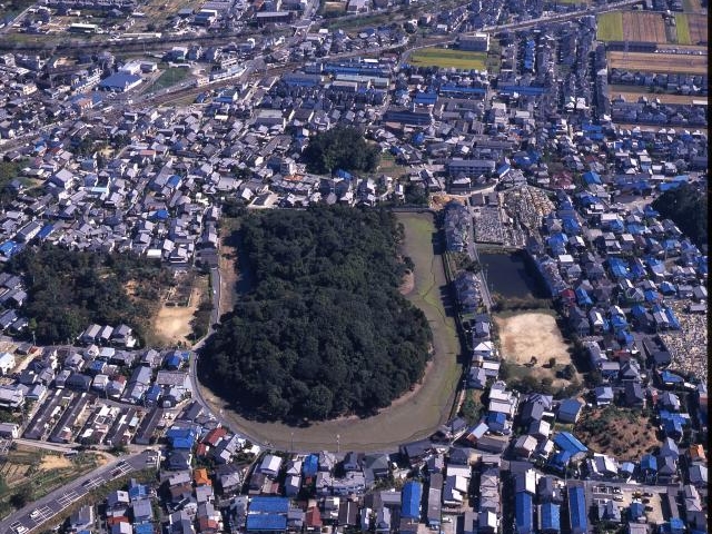 築山古墳の写真1