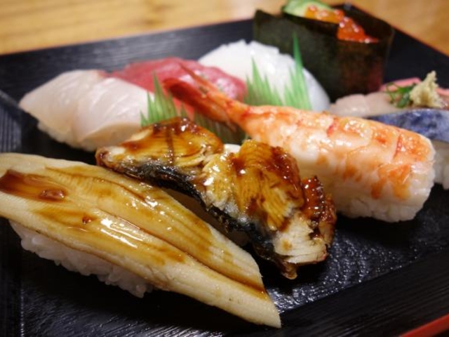 盛り合わせ_みよし 寿司店