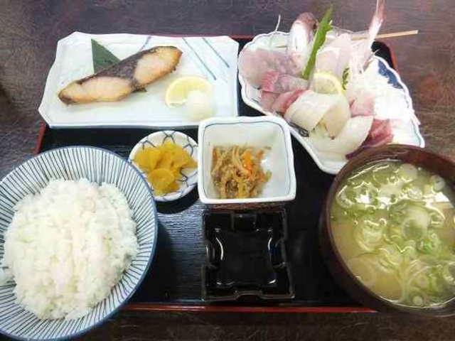 氷見魚市場食堂 海寶