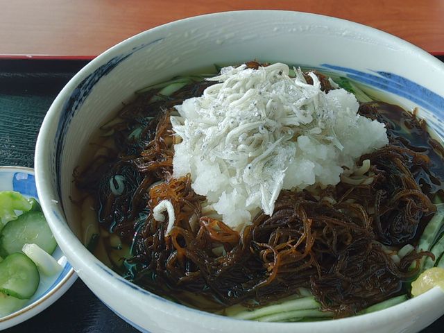 冷たいもずくそば_青い珊瑚礁