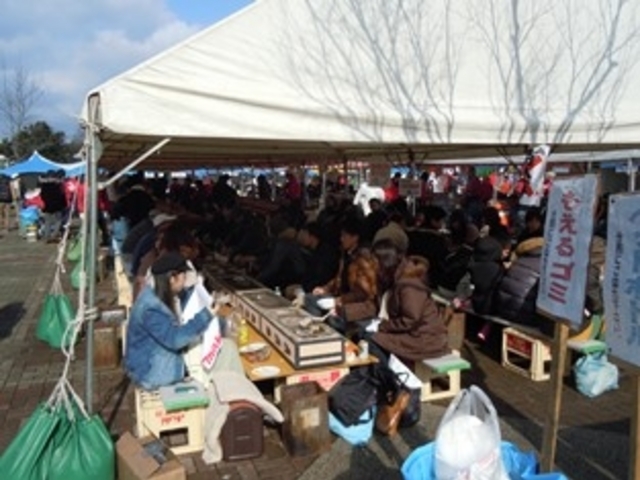 炭火焼の会場_能登演劇堂