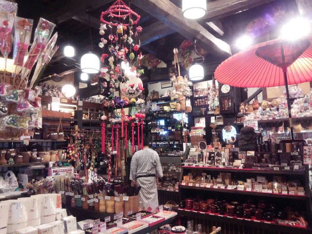 みちのく民芸品店内_みちのく民芸店