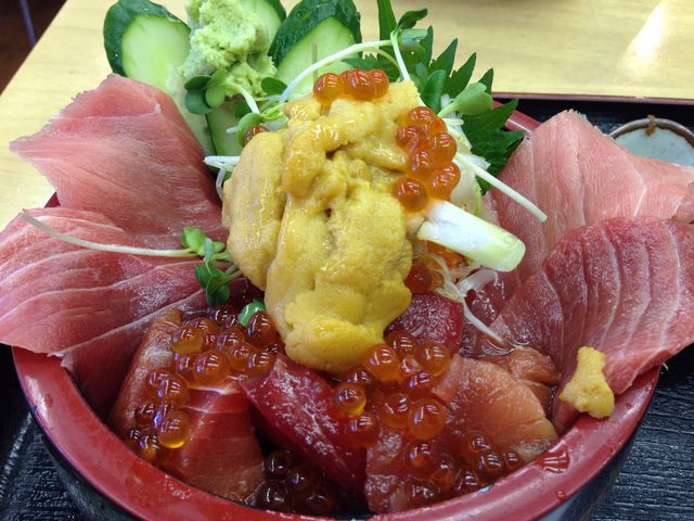 小さな魚がし 野口鮮魚店