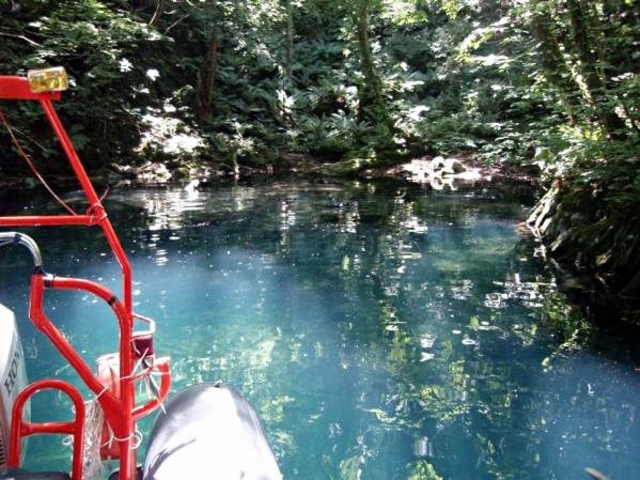 イトムカの入り江_十和田湖