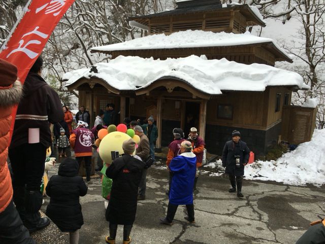 湯かけ祭り_御夢想の湯