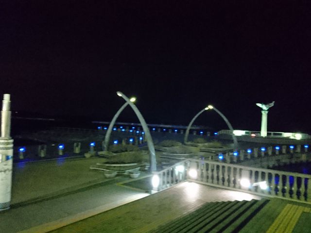 とてもキレイです_渚親水公園・ムーンテラス