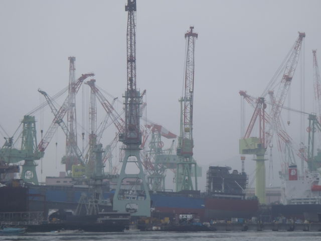 ドックは不思議な光景。_来島海峡