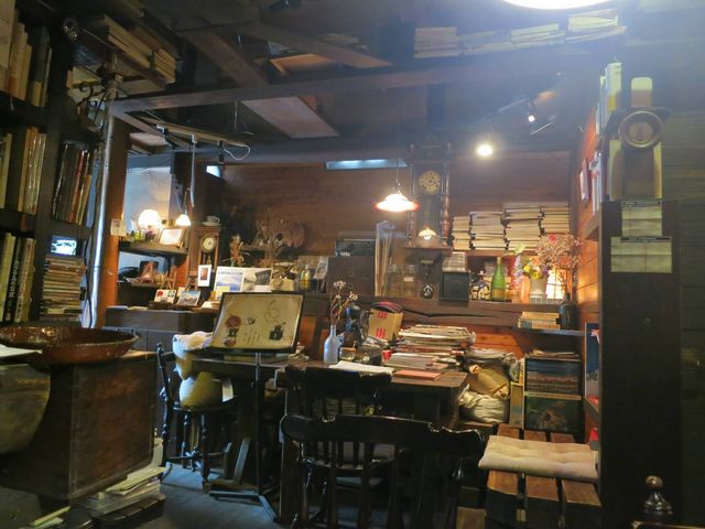 店内は雰囲気があります。_珈琲道ぢろばた