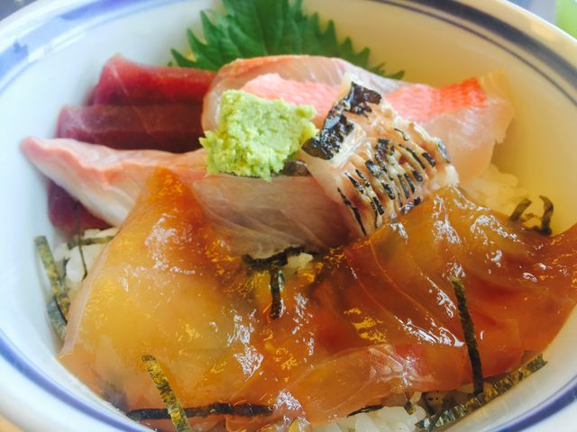 島丼。べっこう漬けと地魚入ってお得_寿し光