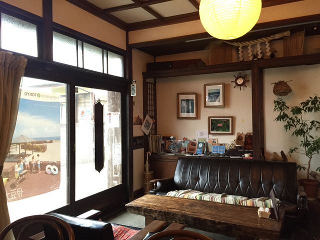 店内は、レトロ_島京梵天