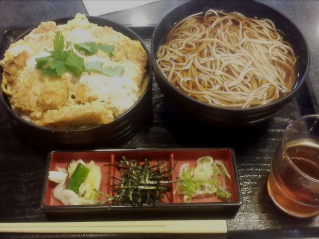 かつ丼幌加内さばセット1,070円_とんかつレストランかつ吉