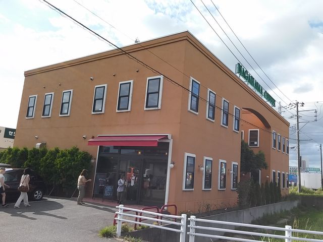 外旭川店_ナガハマコーヒー 外旭川店