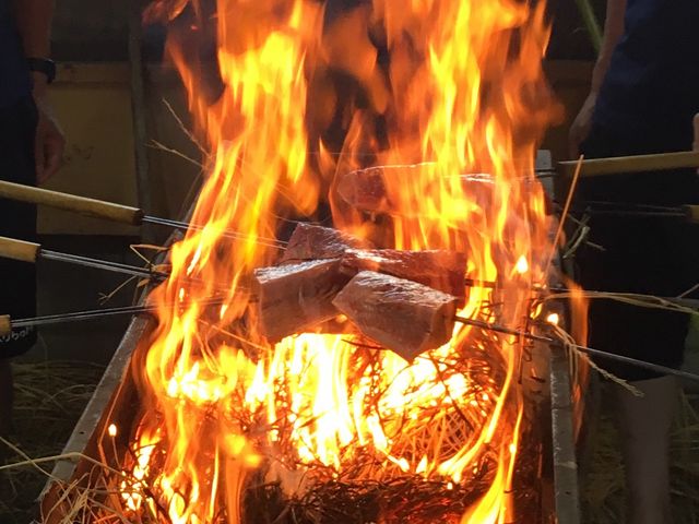 藁焼き体験_土佐かつおタタキ道場