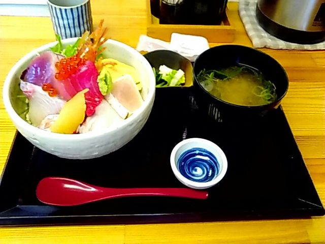 朝丼おすすめです_塩竈市場食堂