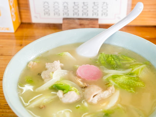 舌代は2016年10月時点でご覧の通り。五目ラーメンいただきました。_丸越ラーメン