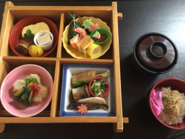 お昼の定食は1種類です_京料理 高澤