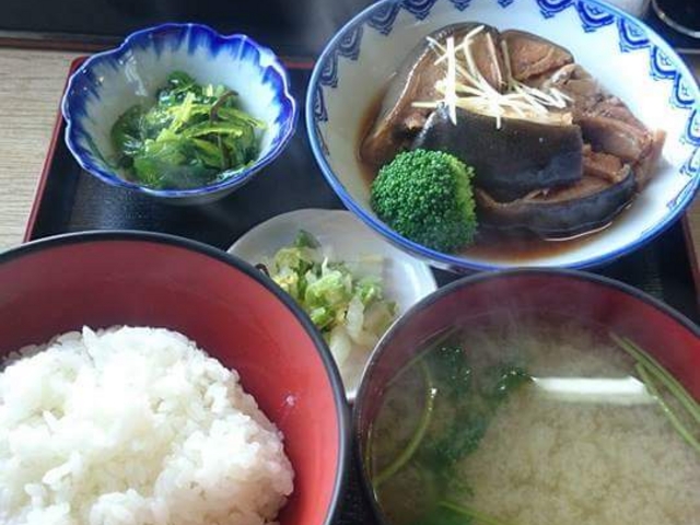 あら炊き<br>_浜の茶屋