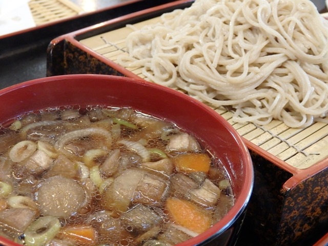 つけけんちん。具沢山のけんちん汁には、芋がらも入っています。_手づくりの郷天下野