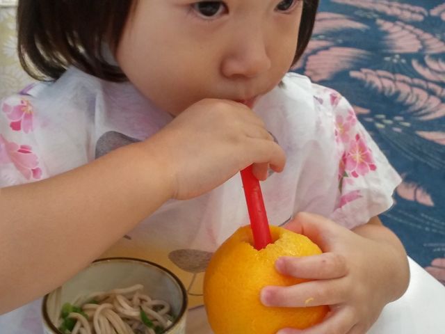 子どもは、おしゃれなオレンジジュース。_ホテル祁答院