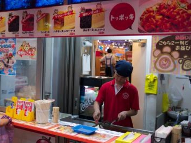 目の前で焼いてくれる_ジョンノホットク・2号店