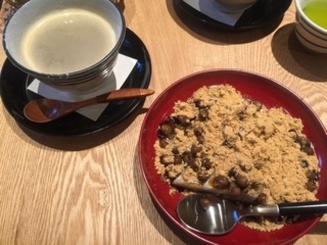 落ち着きます_亀戸天神 船橋屋 亀戸天神前本店