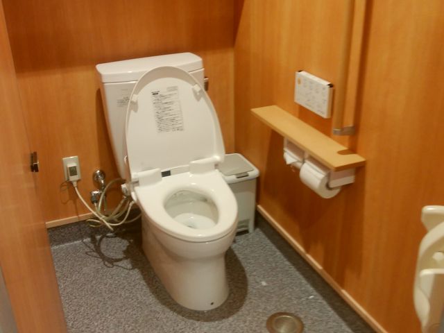 トイレがきれいにリフォームされていました。_はま寿司 成田飯仲店