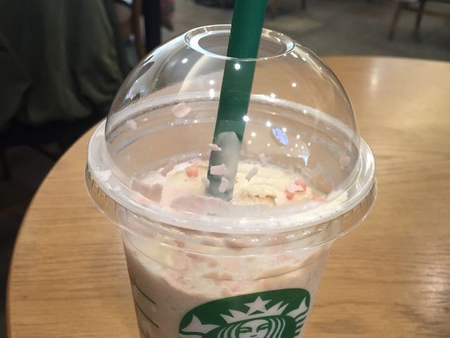 写真撮り忘れ、ちょっと飲んじゃった。_スターバックスコーヒーららぽーと横浜店