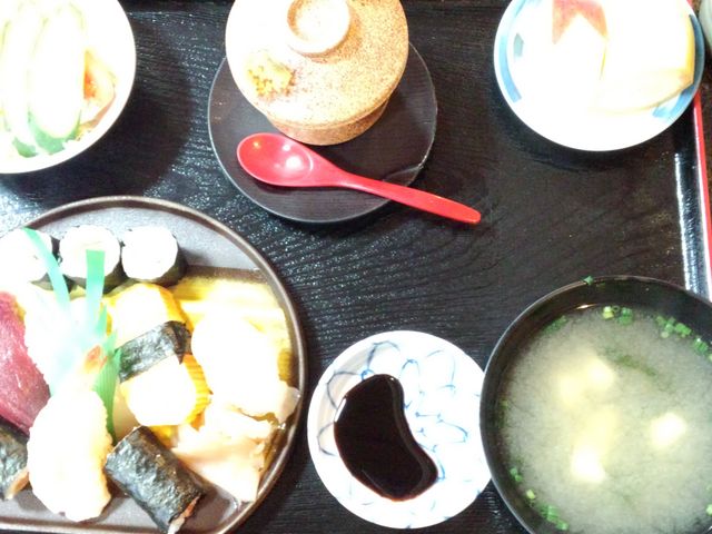 にぎり寿司定食_普賢寿司