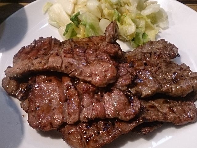厚切りタンは食べ応えあり!_旨味太助