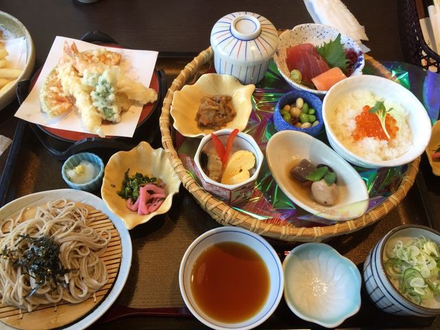 お昼にいただきました_サガミ小牧店