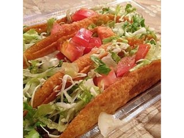 タコス_タコス・タコライスの店赤とんぼ
