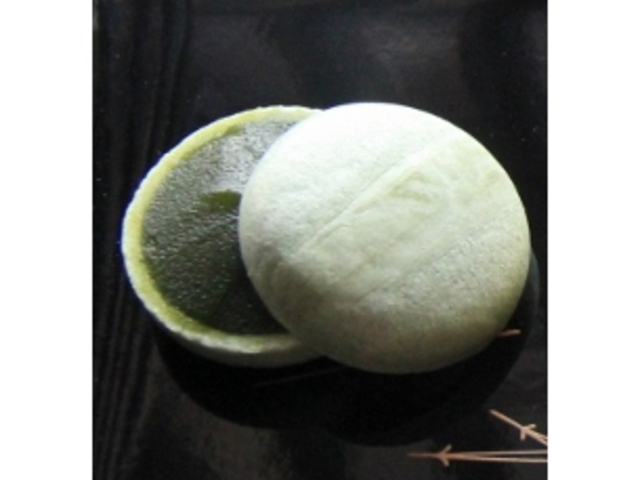 マカロンモナカ(抹茶)_鶴吉羊羹 常盤木羊羹店總本店