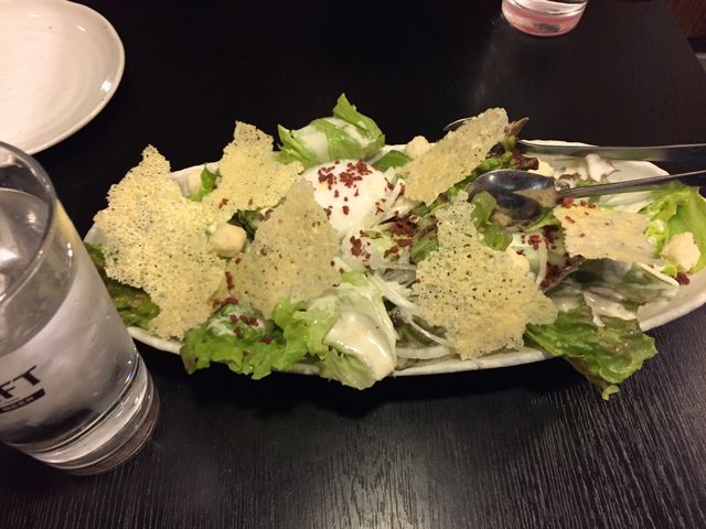 サラダも美味しい_広島お好み焼き じゅん平 浦安本店