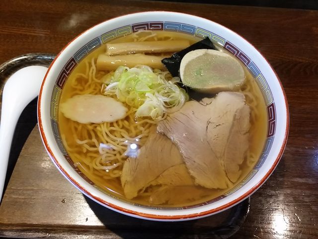 しょうゆ_三角そばや伊藤