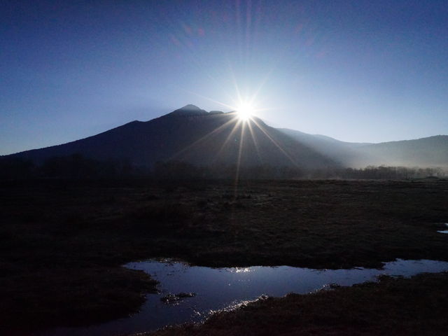 燧ケ岳のご来光_尾瀬ヶ原