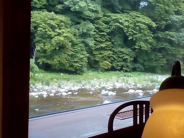 座っていても眺めがいい_カフェレストラン 洋燈(ランプ)