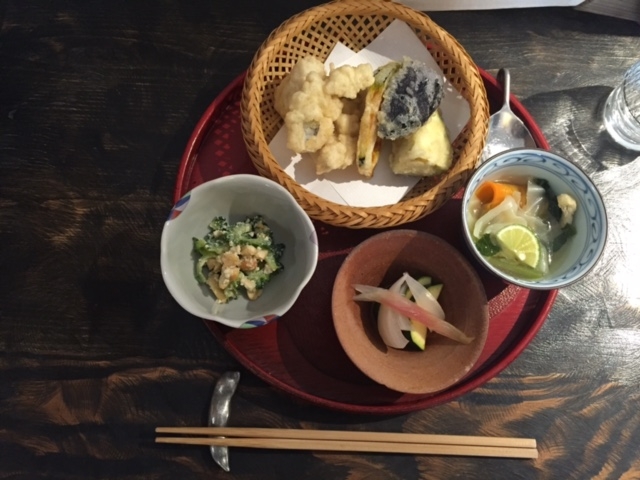 天ぷらがさくさくでした。_ロバ