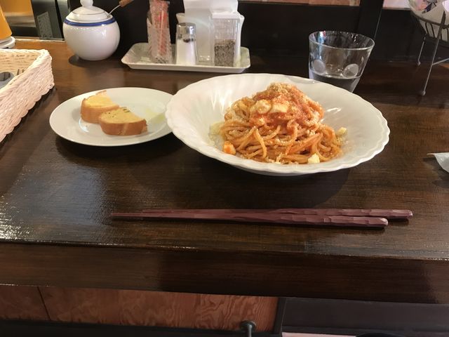 パスタと食べ放題のパン_Oneテラス
