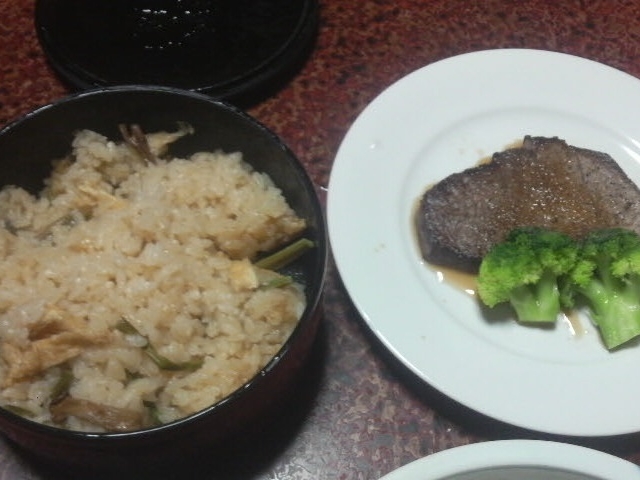 山菜ご飯と牛ステーキなり_安代温泉 安代館