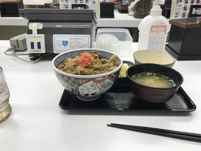 牛丼とBセット、卵_吉野家内環状線江坂店