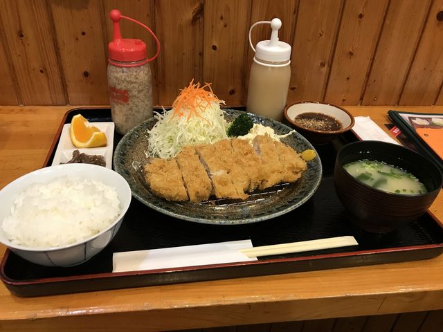 神話豚ロースとんかつ定食_くいものや 花いちもんめ