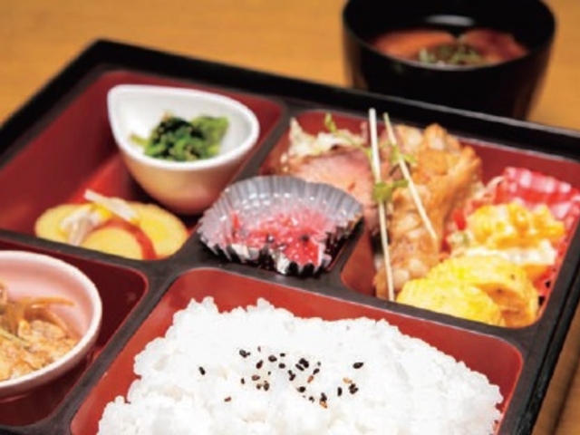 日替わり弁当_占いカフェ恐竜や
