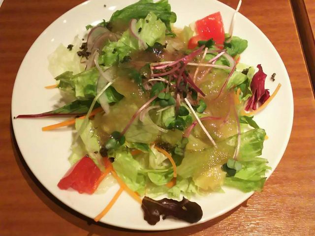 とんぶりのサラダ_ラ・パウザ 平塚店