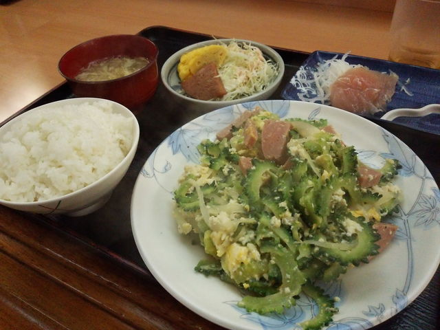 ゴーヤーチャンプルー_いちぎん食堂