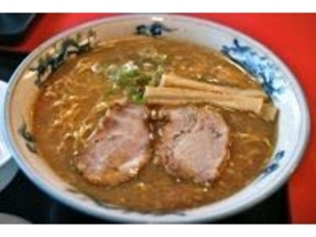 チャーシューも柔らかいです!_らーめんや天金 ラーメン村店